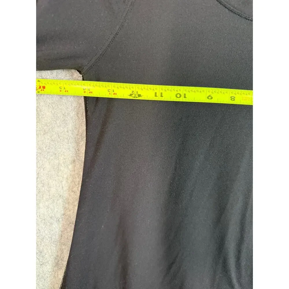 Lululemon Womens Rehearsal Black Size 4/6 Long Sleeve Flared Shirt Thumbholes
